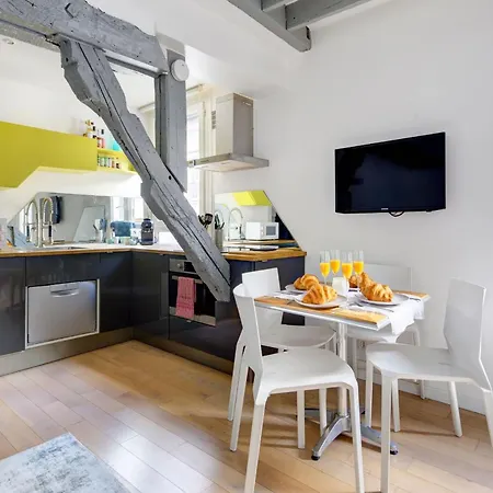Apartment Flat Near Le Marais & Pompidou *